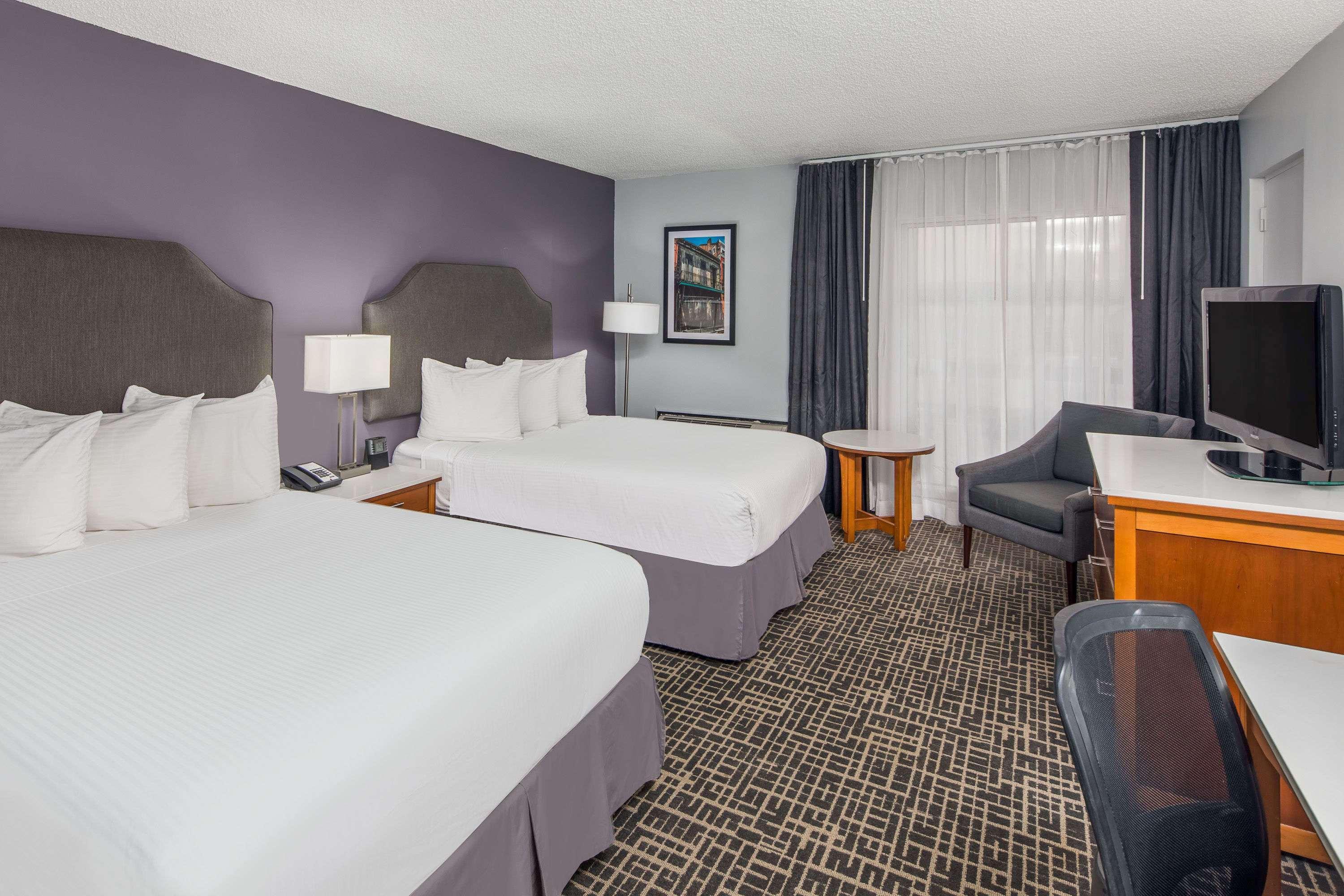 Wyndham Garden New Orleans Airport Hotel Metairie Exterior photo