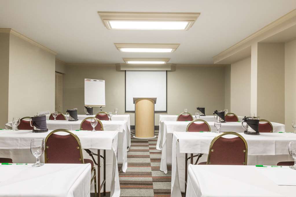 Wyndham Garden New Orleans Airport Hotel Metairie Facilities photo