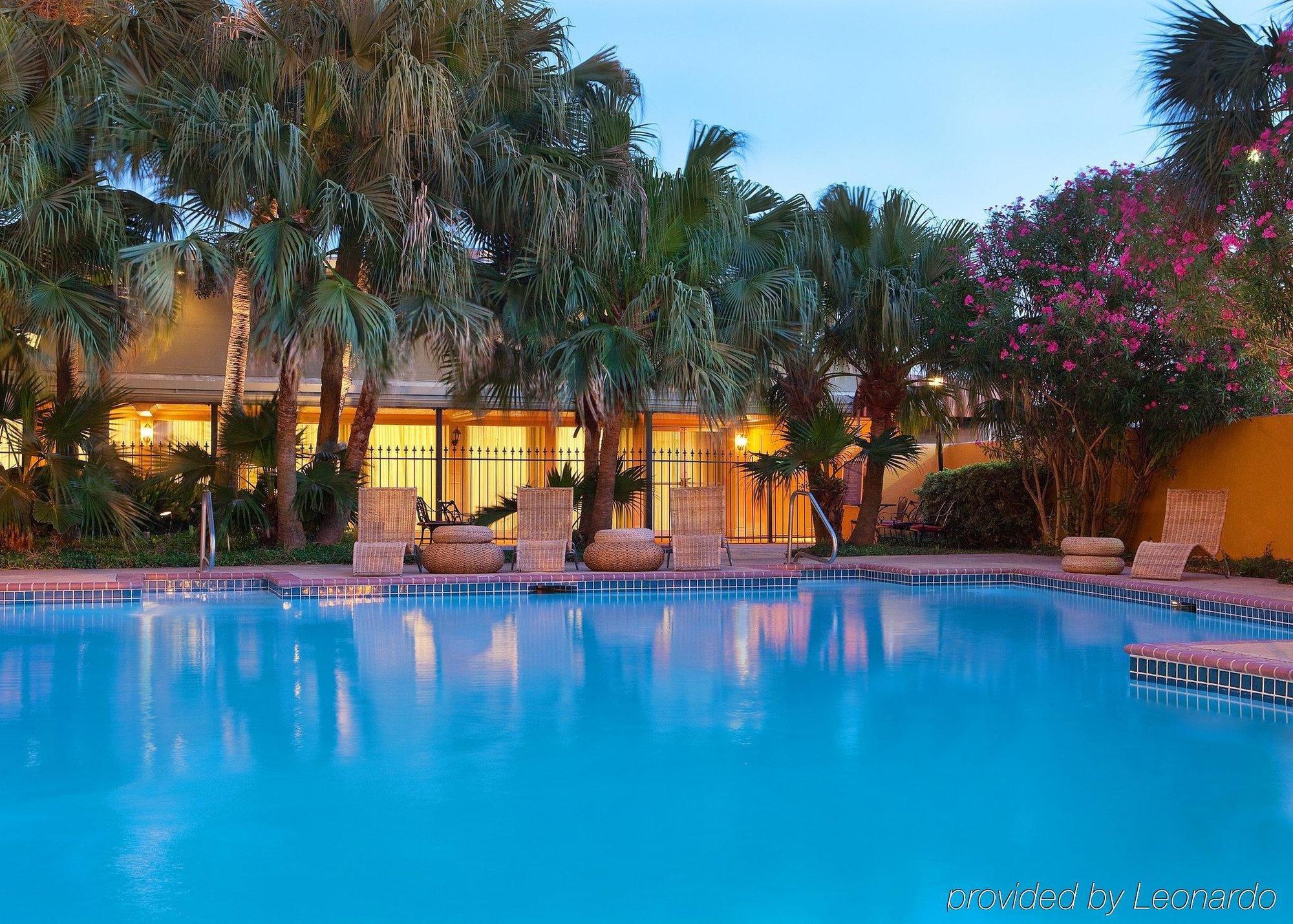 Wyndham Garden New Orleans Airport Hotel Metairie Exterior photo